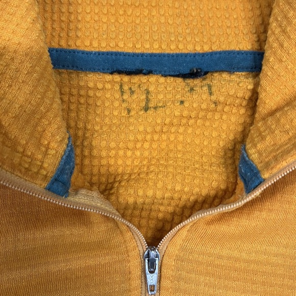Vintage Patagonia Microgrid Fleece - Picture 3 of 3